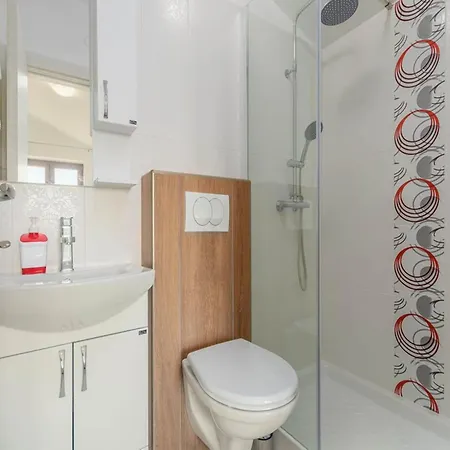 With Private Pool & Sea View Koromacno