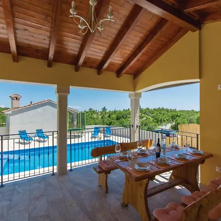 In Skitaca With Pool And Sea Views Vila *
